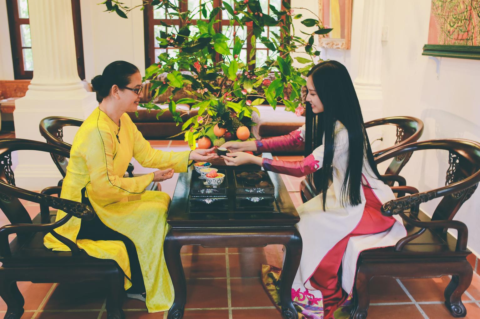 Cách chọn người xông đất 2022 cho gia chủ sinh năm 2000 Canh Thìn