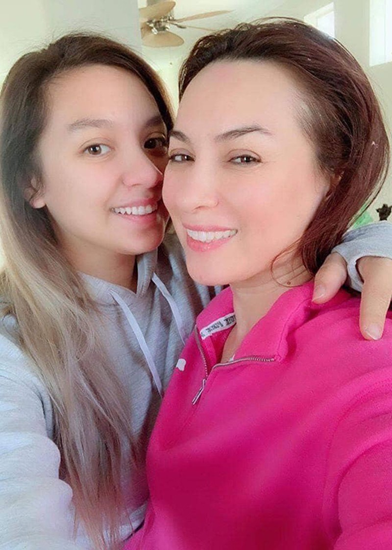 Thời gian qua, con gái ruột Phi Nhung đã ổn định cuộc sống nhưng thật khó để hiểu được cảm giác của cô khi mùa xuân đầu tiên vắng bóng hình mẹ Thời gian qua, con gái ruột Phi Nhung đã ổn định cuộc sống nhưng thật khó để hiểu được cảm giác của cô khi mùa xuân đầu tiên vắng bóng hình mẹ