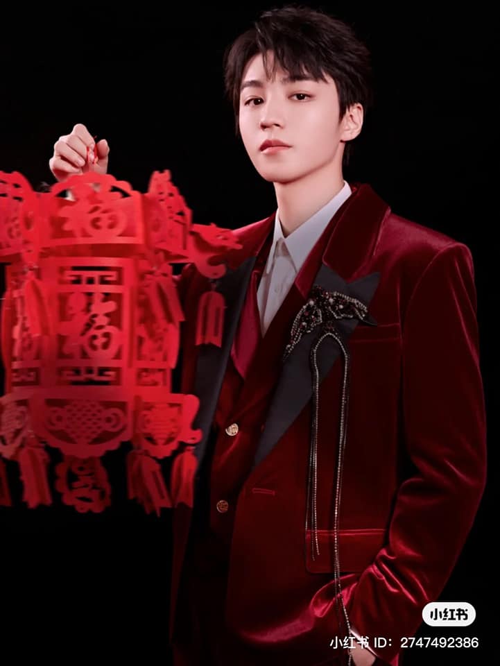 Dưa: Vương Tuấn Khải không còn hứng thú với phim thần tượng, đoàn đội của cậu ấy đối với việc hợp tác với tiểu hoa cũng rất cẩn trọng