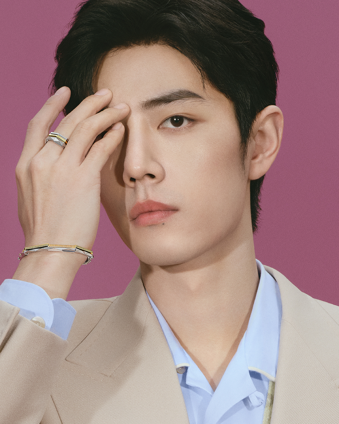 Fanpage Gucci đăng tải hình ảnh của Tiêu Chiến