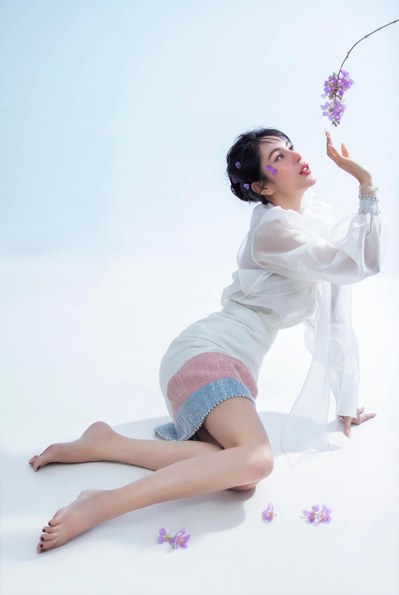 CDM đùa rằng nếu theo con đường kinh doanh chắc hẳn Thủy Tiên sẽ đỡ phải 'nhọc óc' vì ồn ào