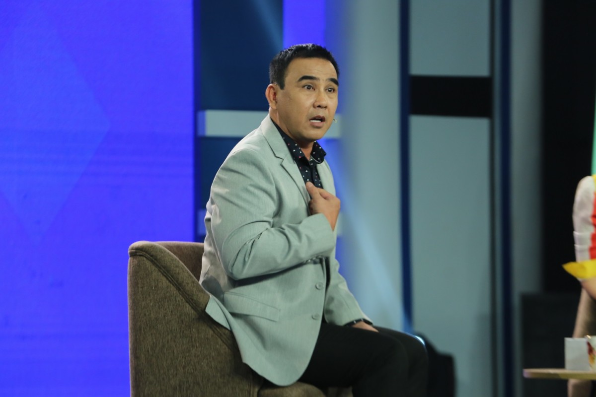 Trong 1 chương trình mới đây, nam MC bất ngờ lên tiếng xin lỗi vì để khán giả thấy anh khóc quá nhiều trên sân khấu