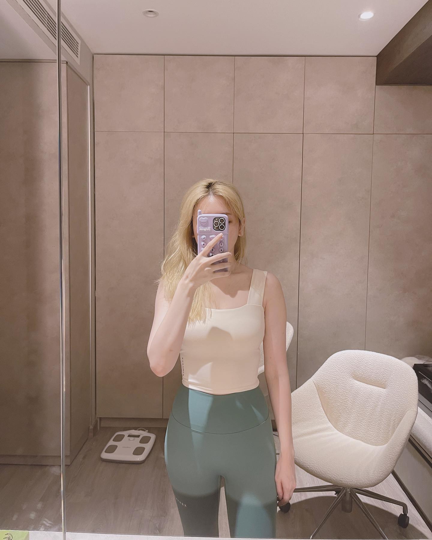 Sau kỳ nghỉ Tết nguyên đán vừa qua, Hari Won đã đăng đàn công khai cân nặng đã tăng lên 3kg