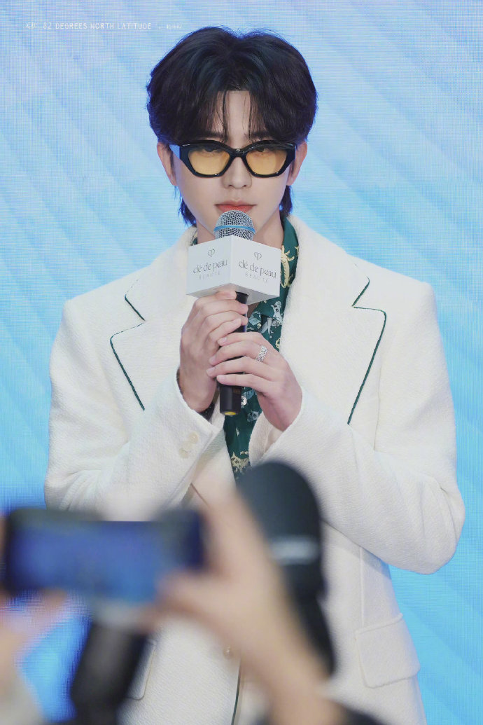 Tạo hình của Thái Từ Khôn trong sự kiện mới đây