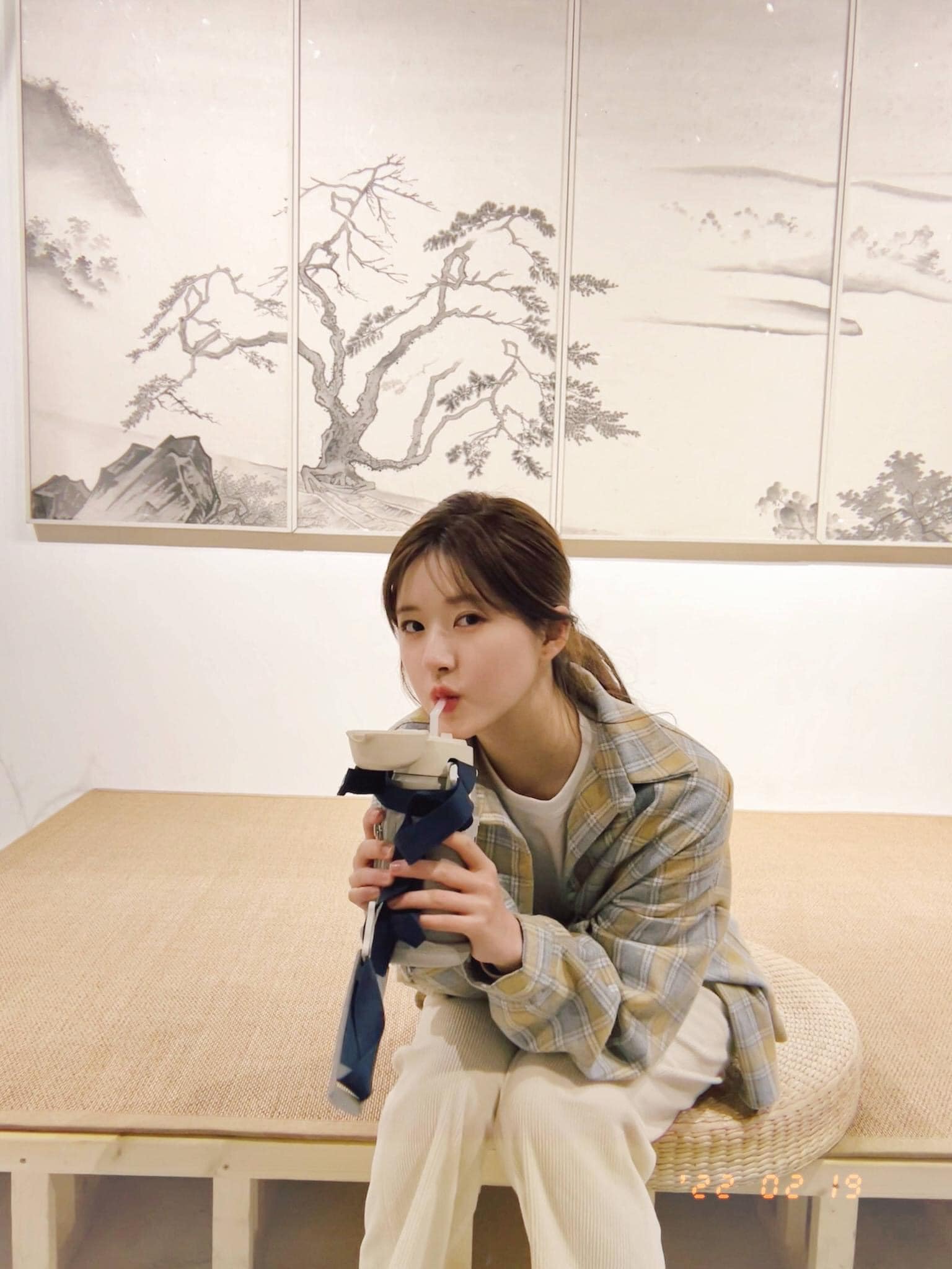 Dưa: Triệu Lộ Tư sau lưng không chỉ có một tư bản, ngoài ngỗng ra vẫn còn người khác trong giới nâng đỡ