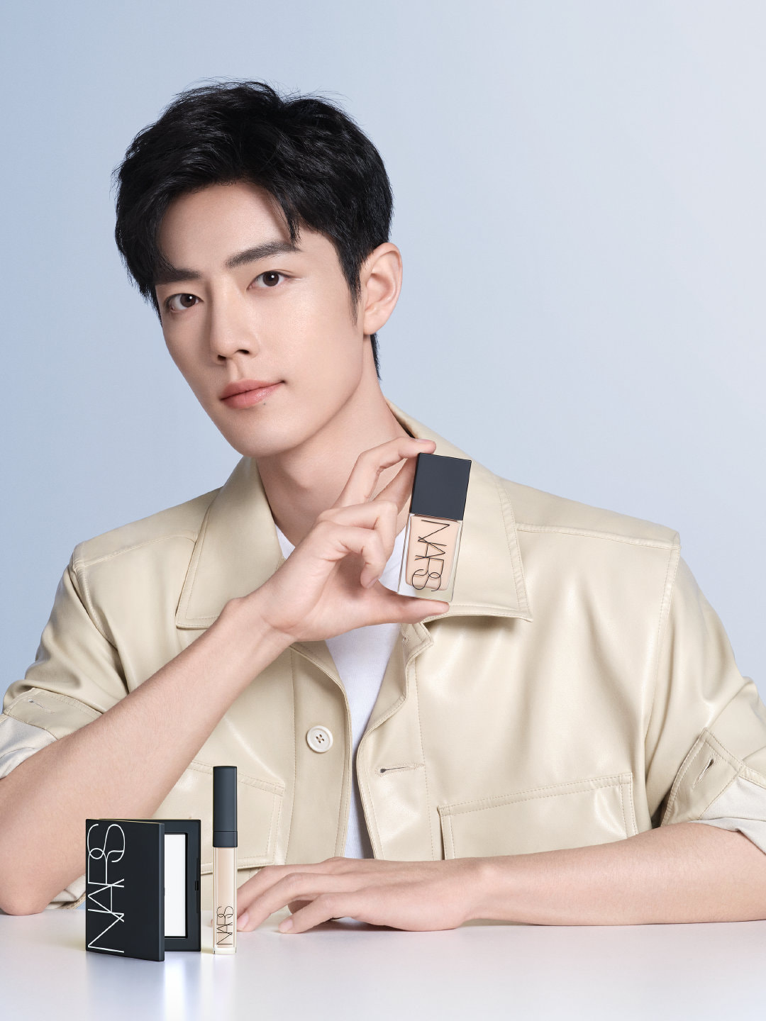 Poster Tiêu Chiến quảng bá cho kem nền NARS