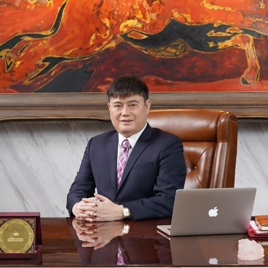 Dân tình đồn đoán, phải chăng bầu Thụy đang cho Hồ Văn Cường những 'đặc ân' khủng