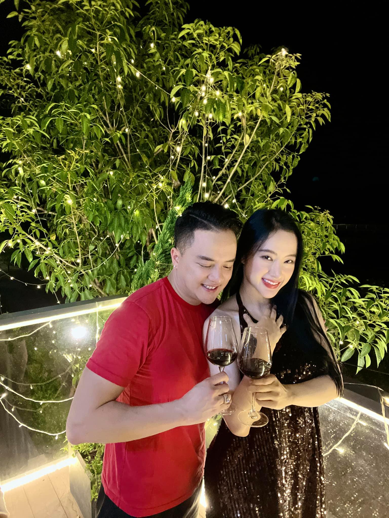 Sau khi Cao Thái Sơn thông báo cầu hôn Angela Phương Trinh, Nathan Lee đã có động thái đe dọa 'nhà gái' nên cẩn thận