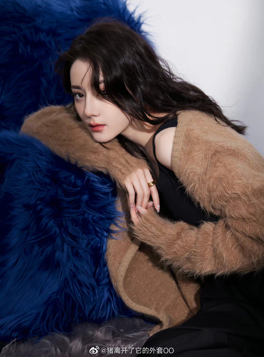 Tạo hình của Địch Lệ Nhiệt Ba tại sự kiện 'Nghìn lẻ một đêm' diễn ra hôm nay