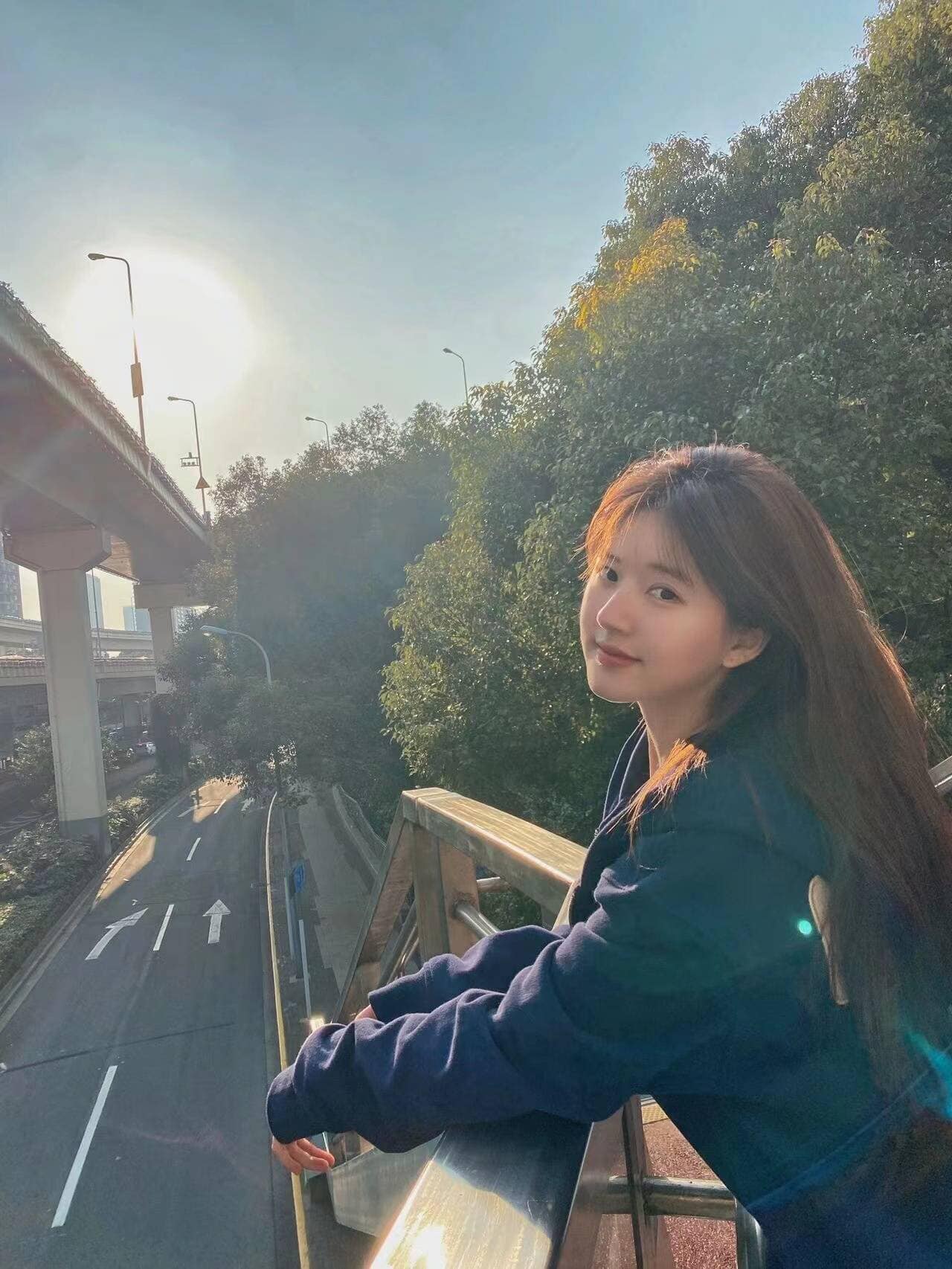 Triệu Lộ Tư cập nhật hình ảnh trên Tiểu Hồng Thư