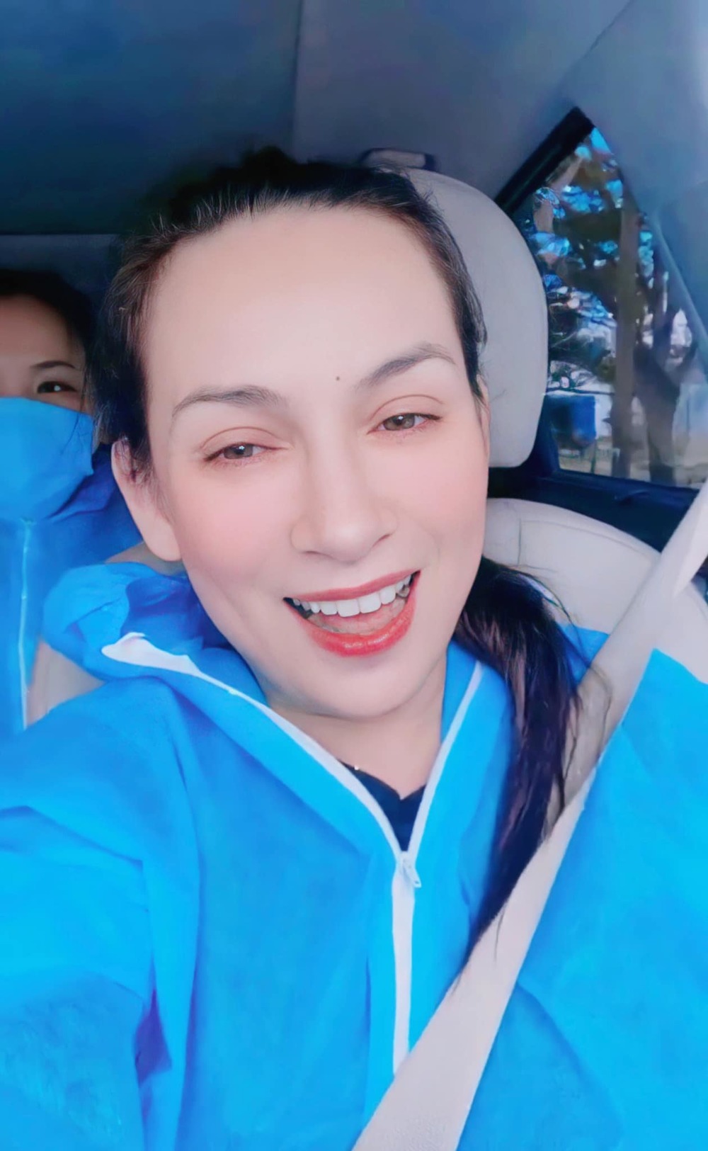 Phi Nhung sẵn sàng gác lại hạnh phúc cá nhân để giúp đời, giúp người