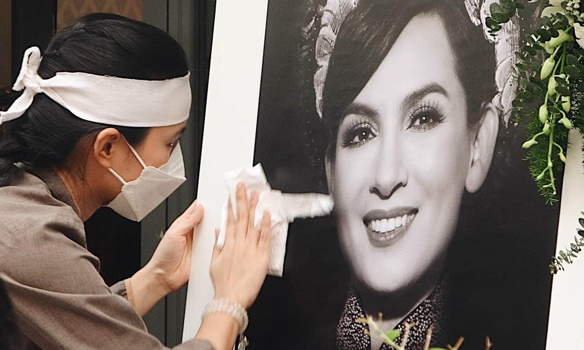 Phi Nhung vừa 'trở lại sân khấu', trang cá nhân chính chủ có thông báo quan trọng: Khán giả đau đớn tột cùng - Ảnh 1