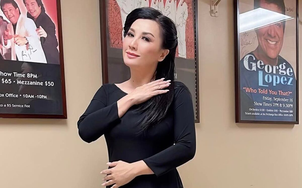 Từ hình ảnh, kiểu tóc đến ngôn ngữ hình thể đều giống hệt giọng ca Bầu ơi đừng khóc