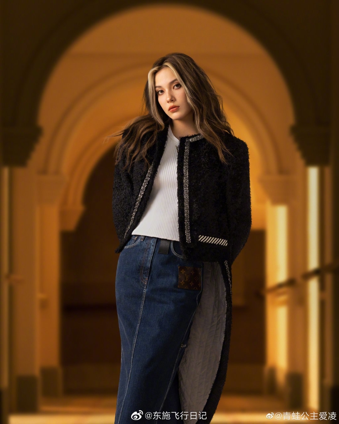 Cốc Ái Lăng tạo hình dự tiệc LV