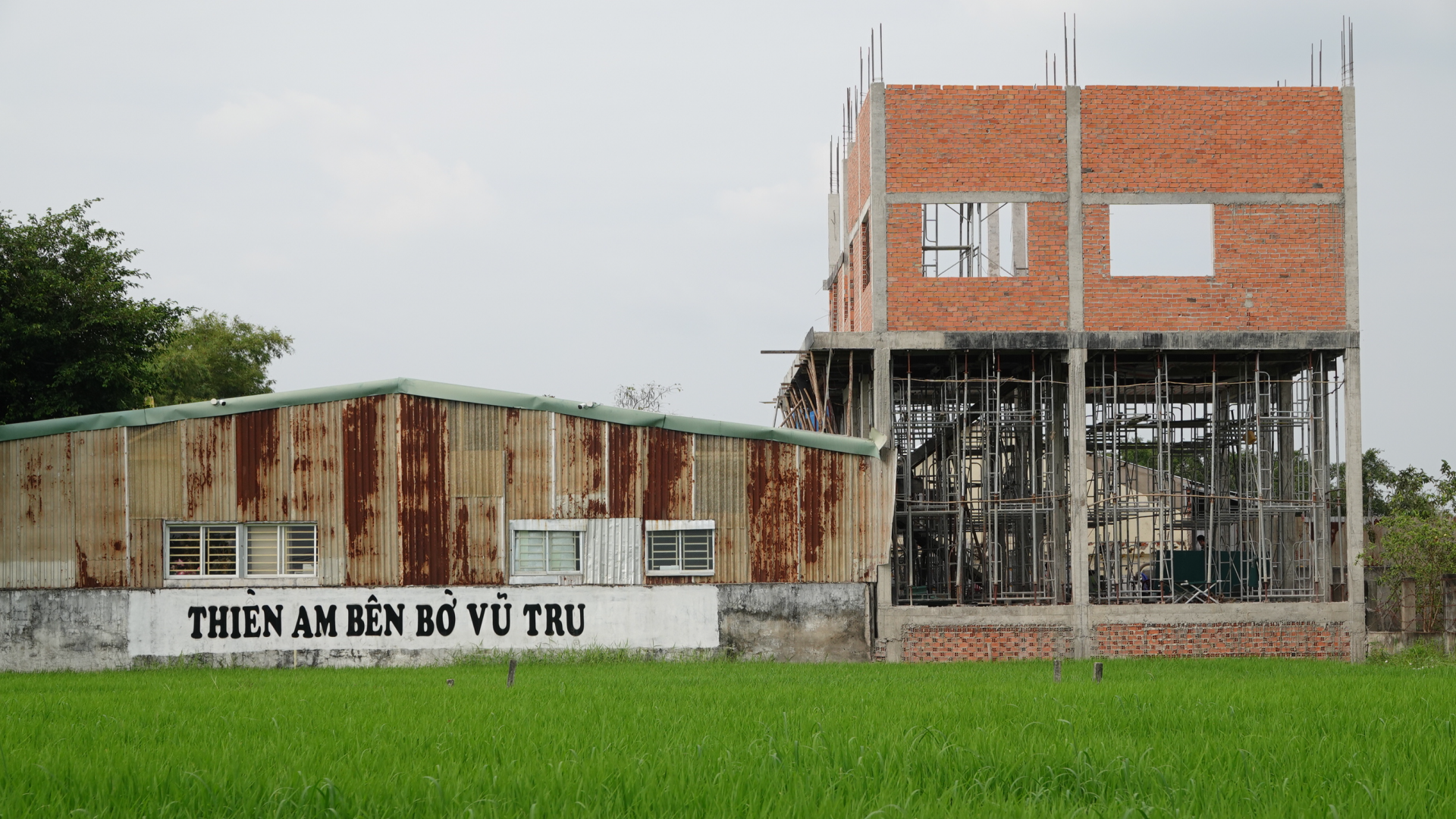 Mới đây Công an tỉnh Long An đã tổ chức khám xét lần 2 đối với địa điểm thờ tự trái phép này