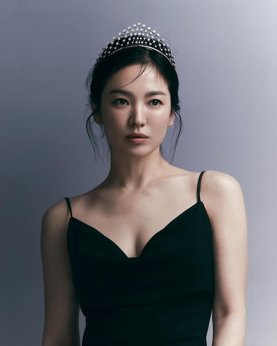 Song Joong Ki vừa hé lộ lý do ly hôn, Song Hye Kyo có pha 'dằn mặt' khiến ai đó phải giật mình ‘thon thót’? 3