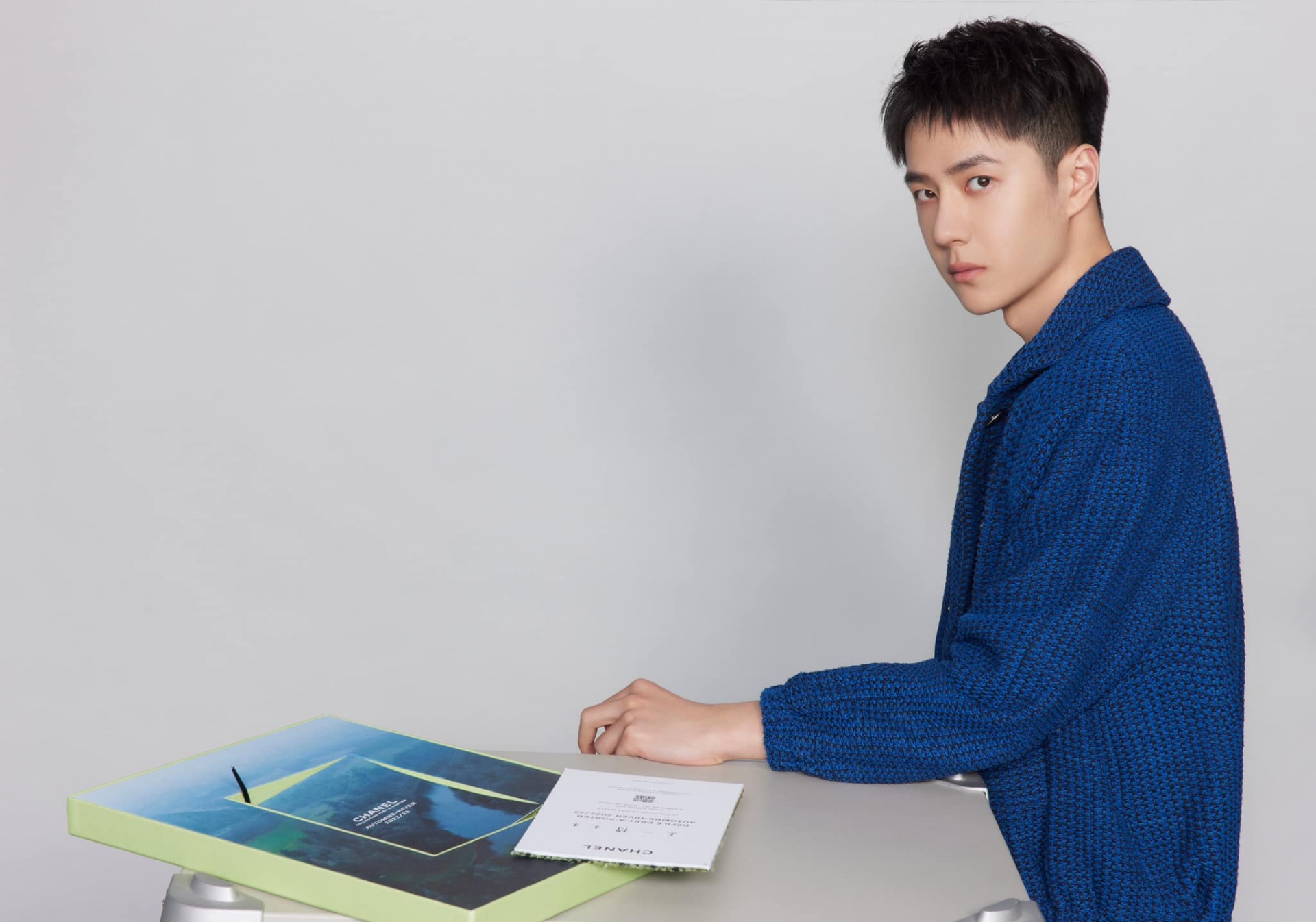 Vương Nhất Bác cập nhất hình ảnh mới