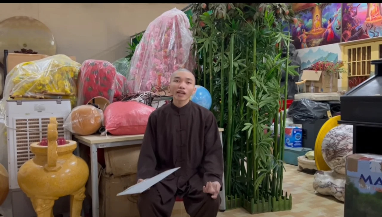 Do không bị khởi tố, thời gian qua 'tu sĩ' tại Tịnh Thất Bồng Lai vẫn đều đặn đăng tải video lên mạng xã hội