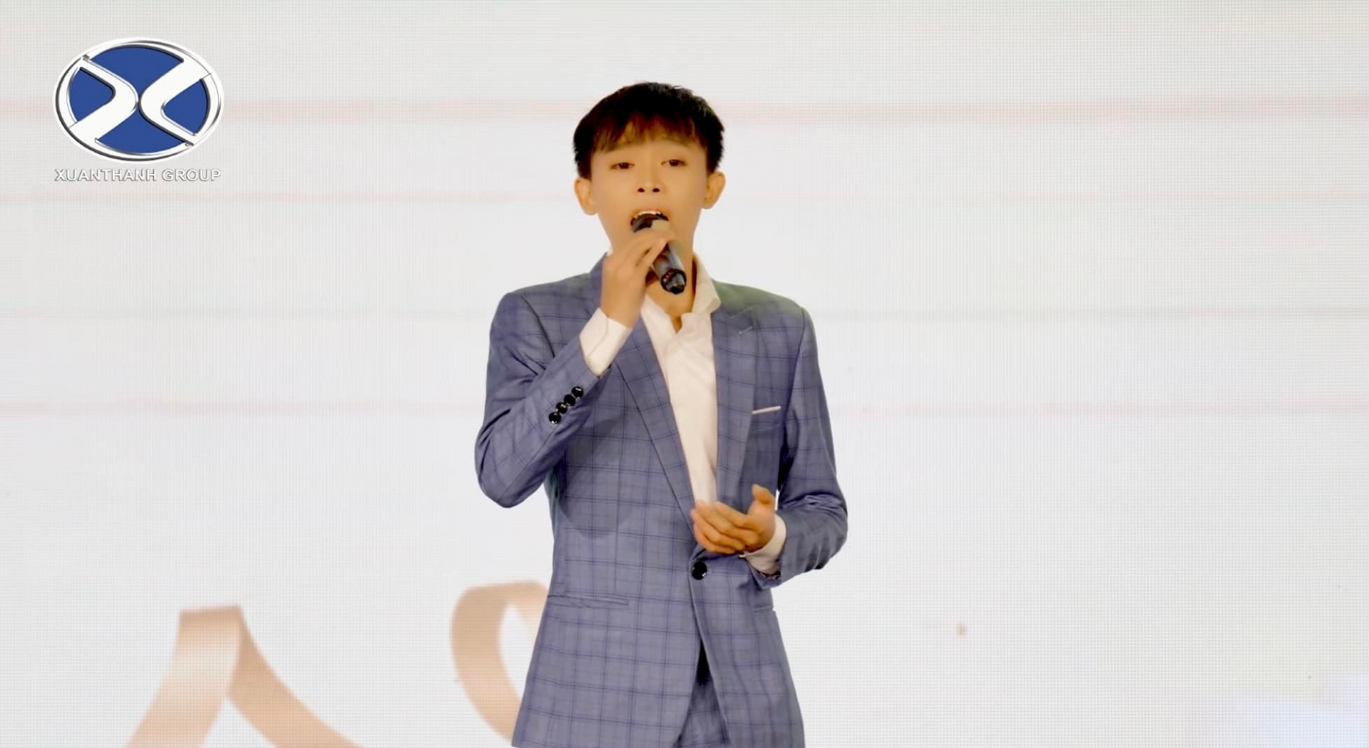 Hồ Văn Cường thay đổi chóng mặt nhờ vào 'thế lực' hùng hậu, nhận đặc ân đáng ngưỡng mộ hậu rời nhà Phi Nhung - Ảnh 1