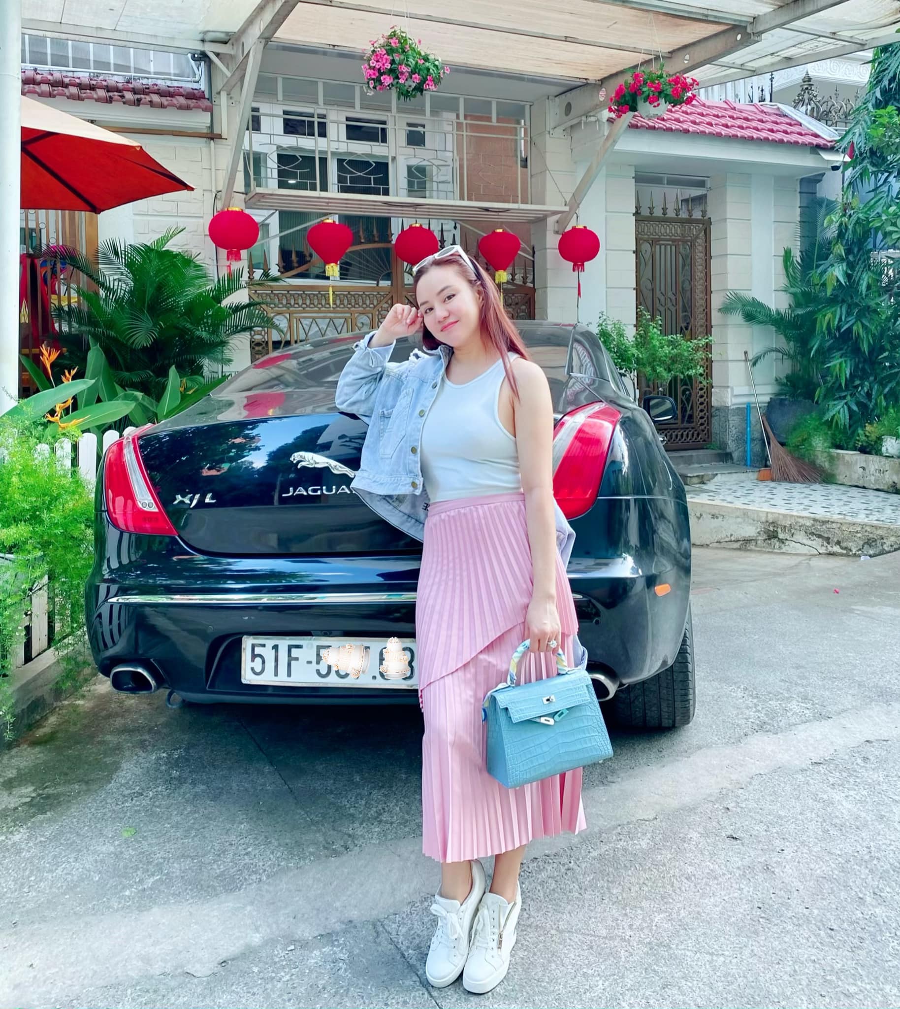 Sao Việt 21/3: Rò rỉ ảnh tình cảm của Hiền Hồ và vị đại gia, Siu Black bị đồng nghiệp 'vạch' bản chất thật - Ảnh 2