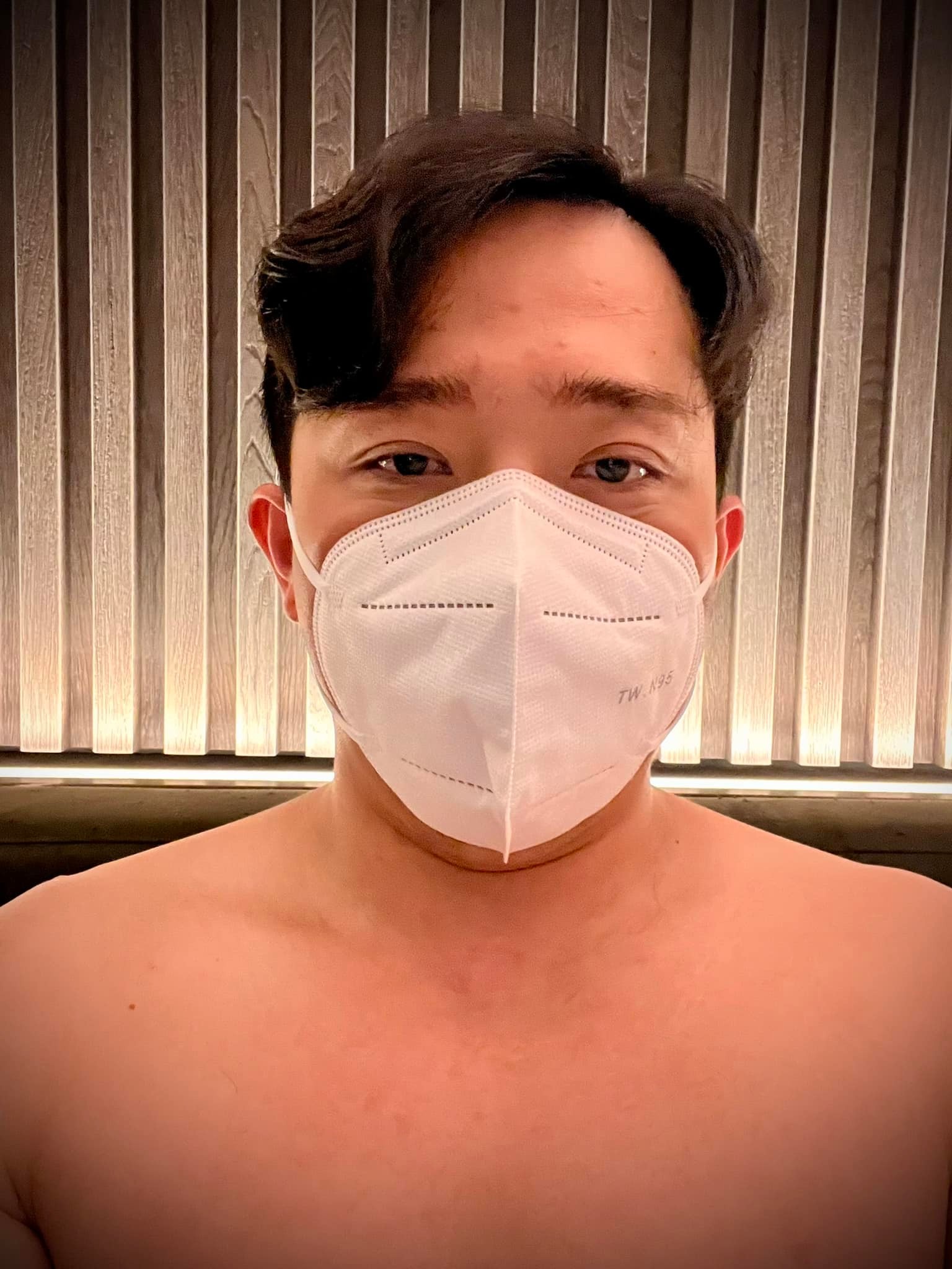 Trấn Thành khiến người hâm mộ lo lắng khi vị khách không mời mà tới - Covid 'ghé thăm'