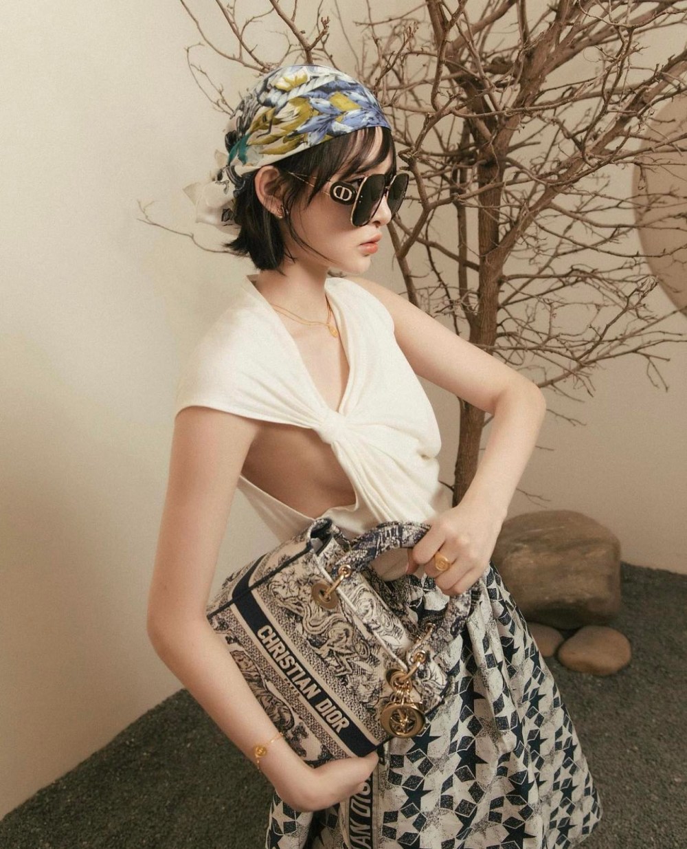 Hiền Hồ bắt đầu kiếm tiền từ năm 14 tuổi