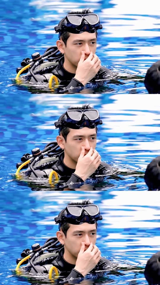 Hình ảnh Lý Hiện tham gia công ích hoạt động Padi toàn cầu thanh niên hải dương đại sứ tại Hải Nam Tam Á. Nam nghệ sĩ đã xuống biển trồng san hô, hình ảnh phát sóng trực tiếp 