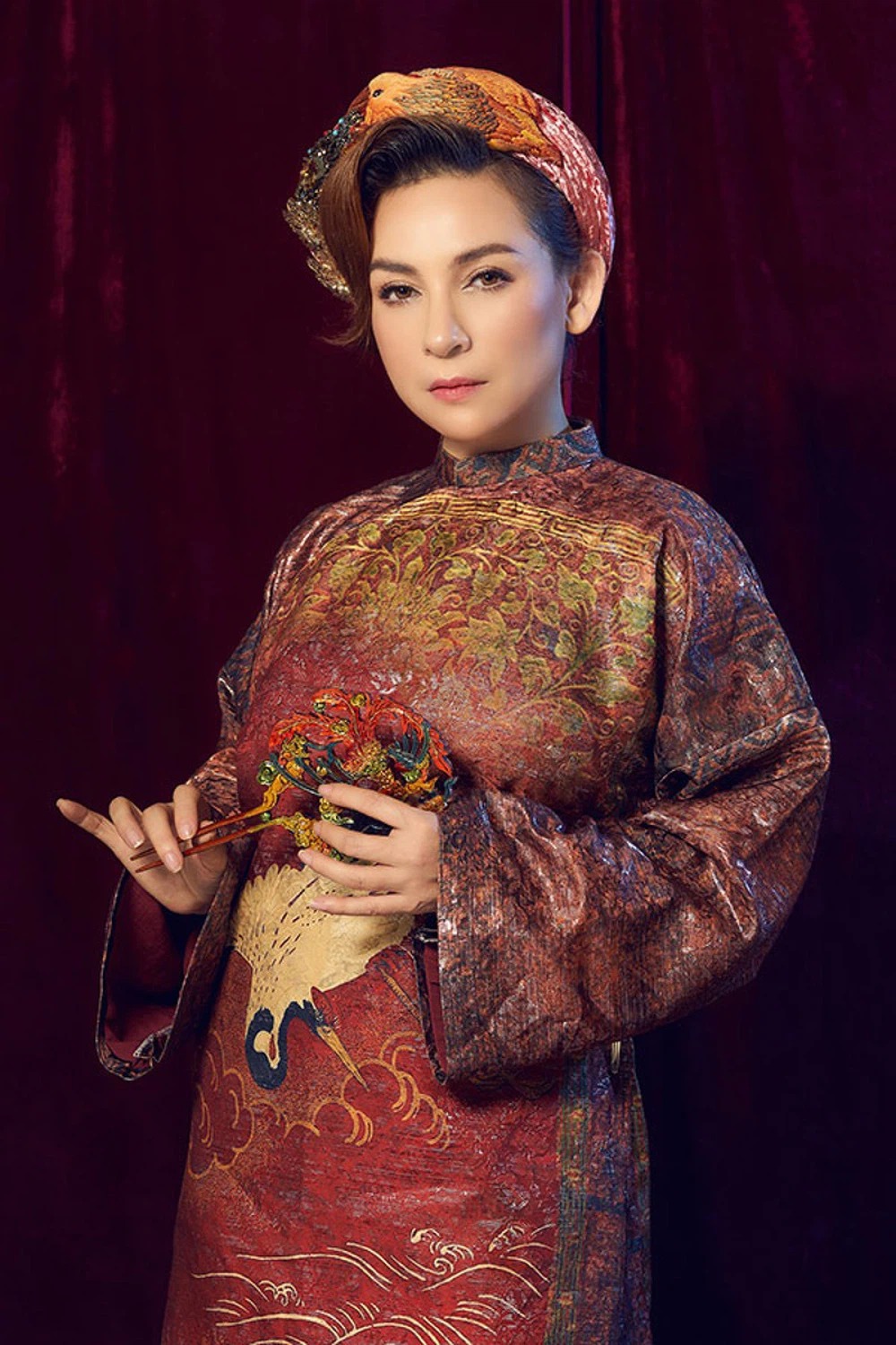 Suốt cuộc đời mình, nữ ca sĩ chưa từng một lần khoác lên mình bộ váy cưới. Cô dành phần lớn thời gian để lan tỏa tình yêu, cống hiến cho đời