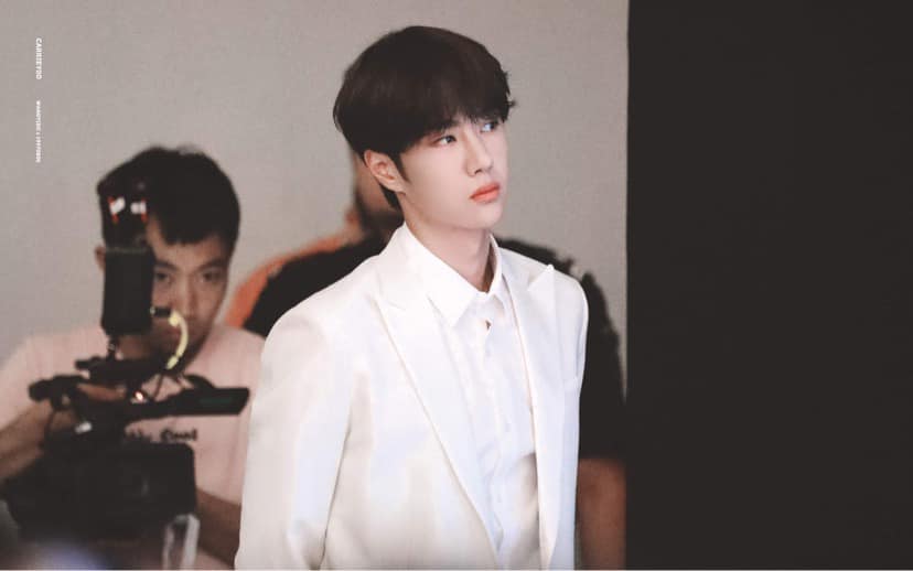 Dưa: Vua Của Bầu Trời do Vương Nhất Bác đóng chính tháng 5 đóng máy, sau đó anh ấy sẽ đi chụp tạp chí