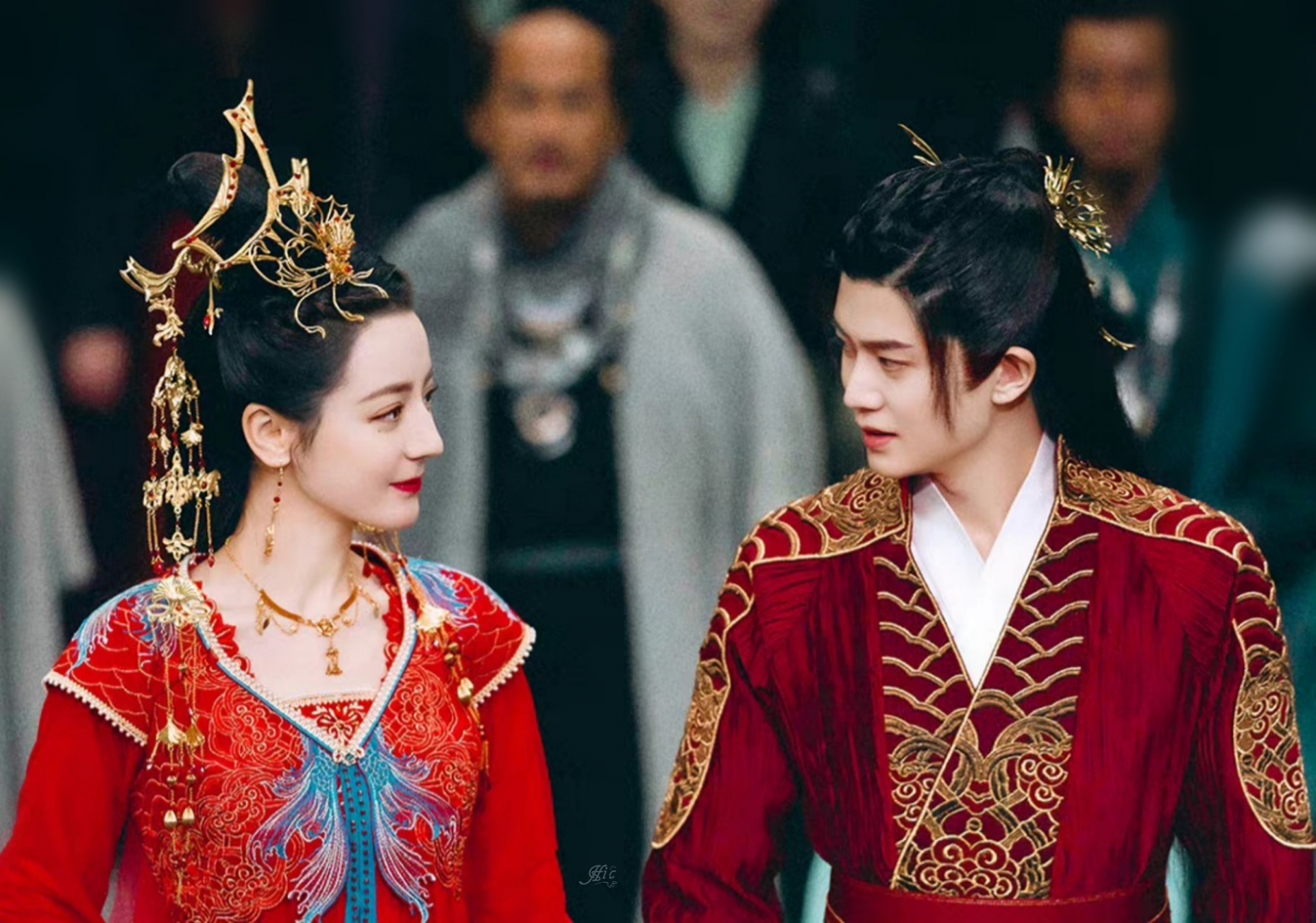 Tạo hình tân lang, tân nương của Nhậm Gia Luân và Địch Lệ Nhiệt Ba trong Ngự Giao Ký