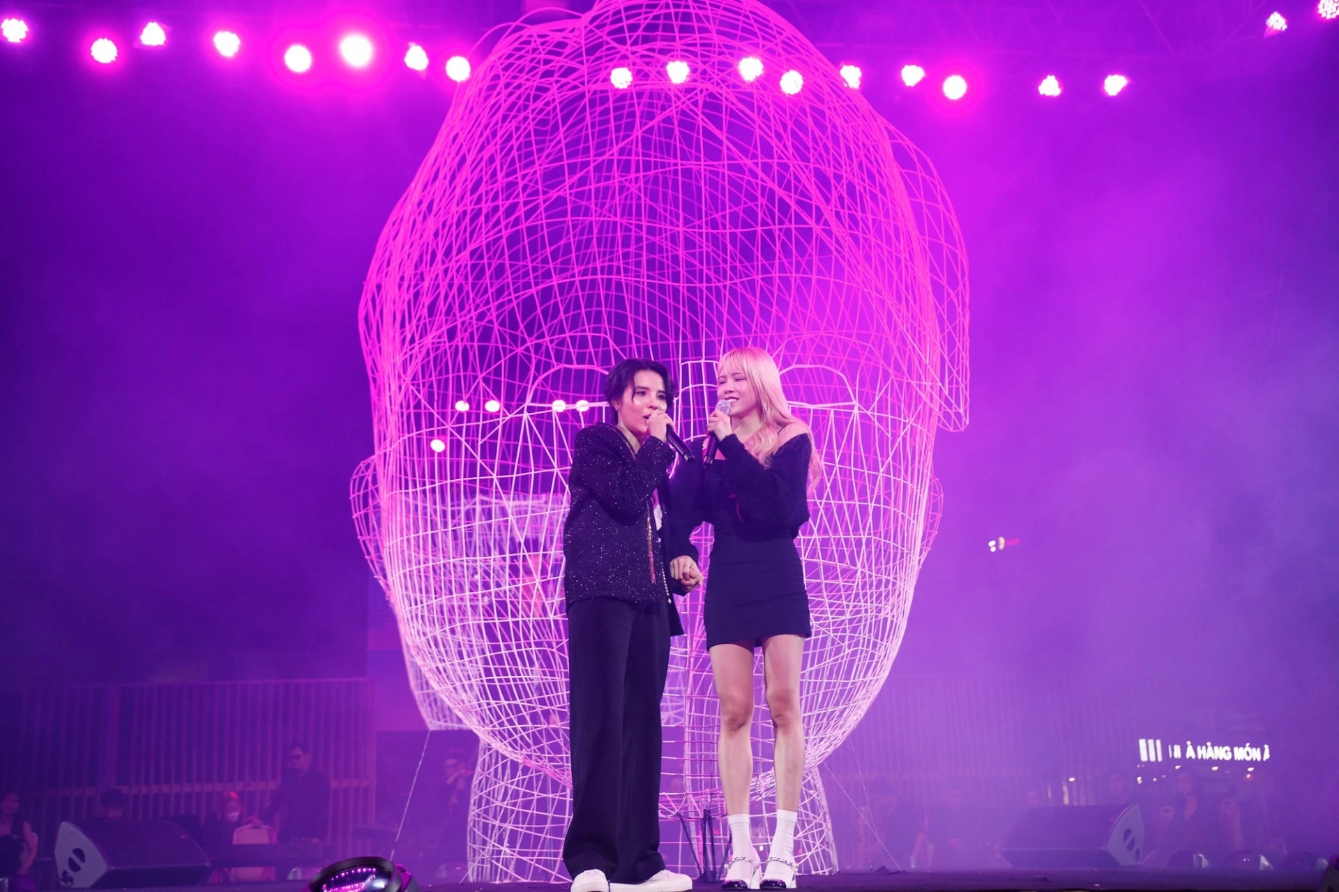 Thiều Bảo Trâm xác nhận độc thân trong show của Vũ Cát Tường