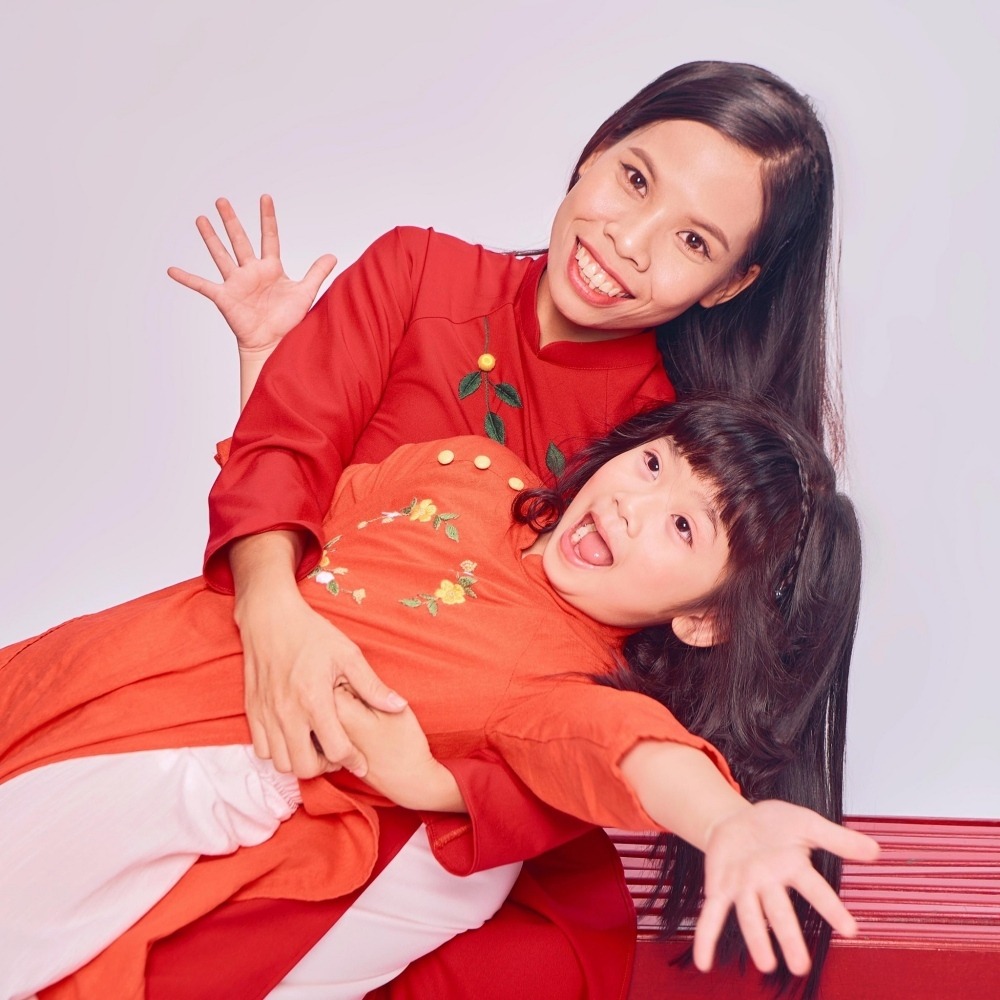Con gái Mai Phương coi bảo mẫu như người mẹ thứ 2 của mình Con gái Mai Phương coi bảo mẫu như người mẹ thứ 2 của mình