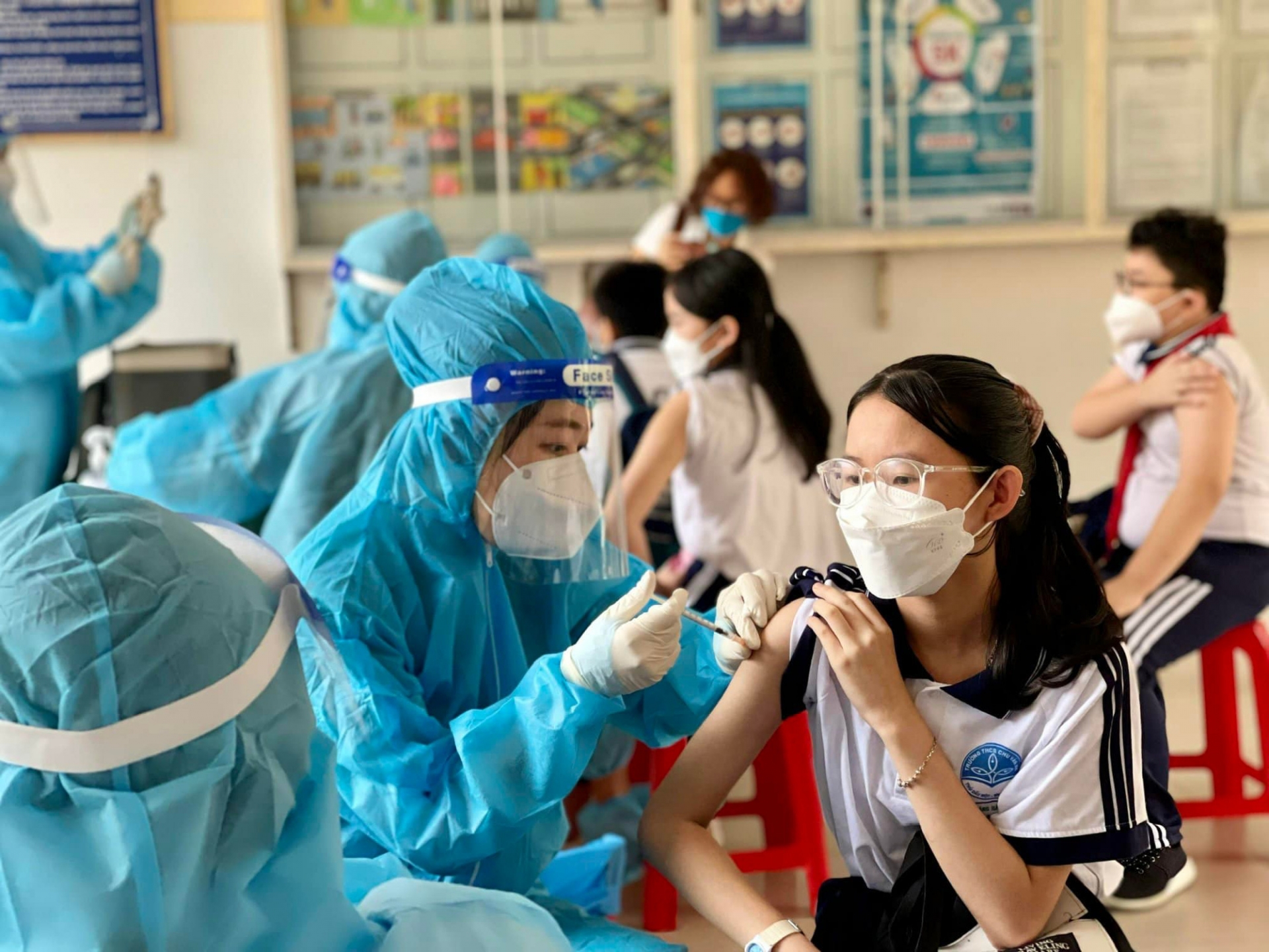 Bộ trưởng Bộ Y tế đã yêu cầu các địa phương tiêm vaccine phòng COVID-19 cho trẻ từ 5 đến dưới 12 tuổi