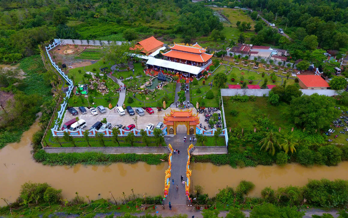 Khó tin trước thảm cảnh của 'tâm huyết cả đời Hoài Linh' ở thời điểm hiện tại, người xót xa kẻ ngao ngán 4 Khó tin trước thảm cảnh của 'tâm huyết cả đời Hoài Linh' ở thời điểm hiện tại, người xót xa kẻ ngao ngán 4