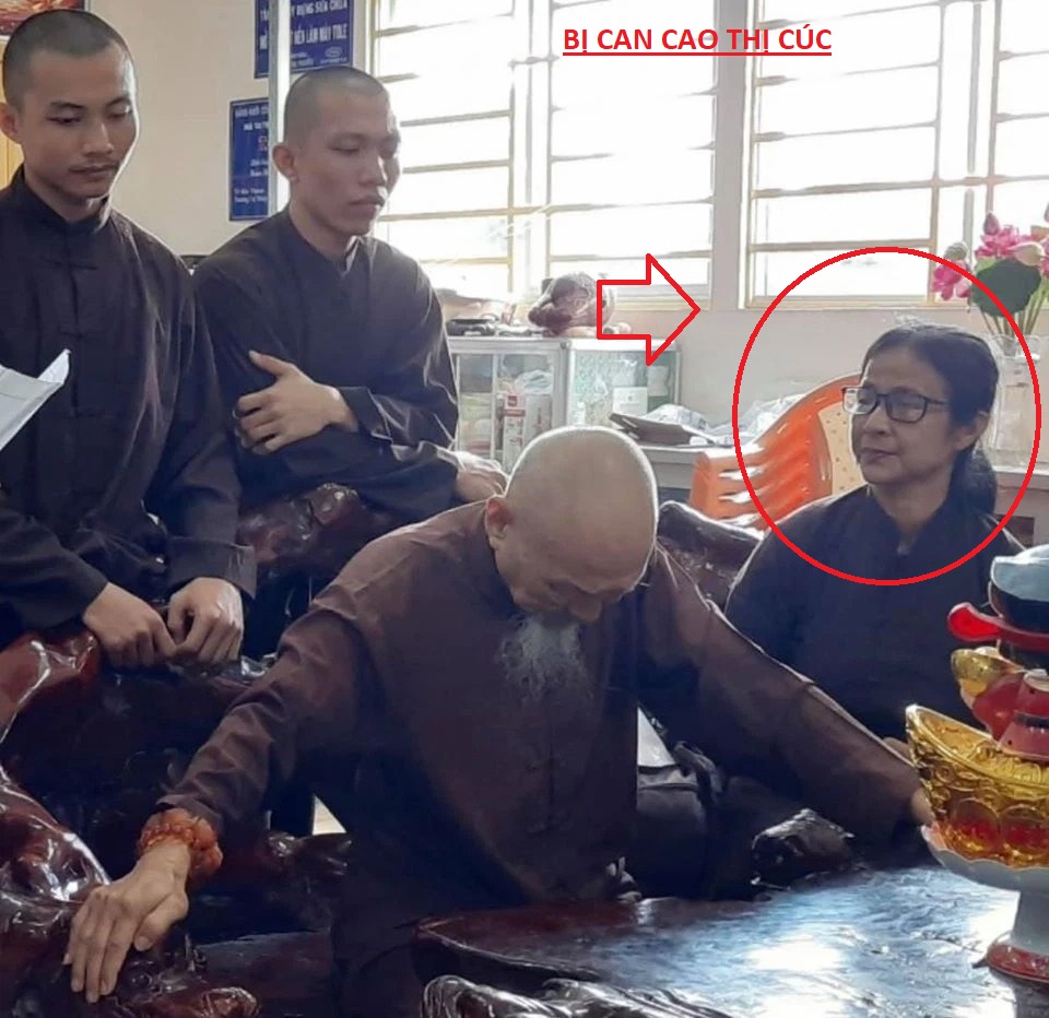 Công an tỉnh Long An đã ra quyết định khởi tố bị can, bắt tạm giam bà Cao Thị Cúc nhằm mở rộng điều tra loạt sai phạm xảy ra tại Tịnh Thất Bồng Lai