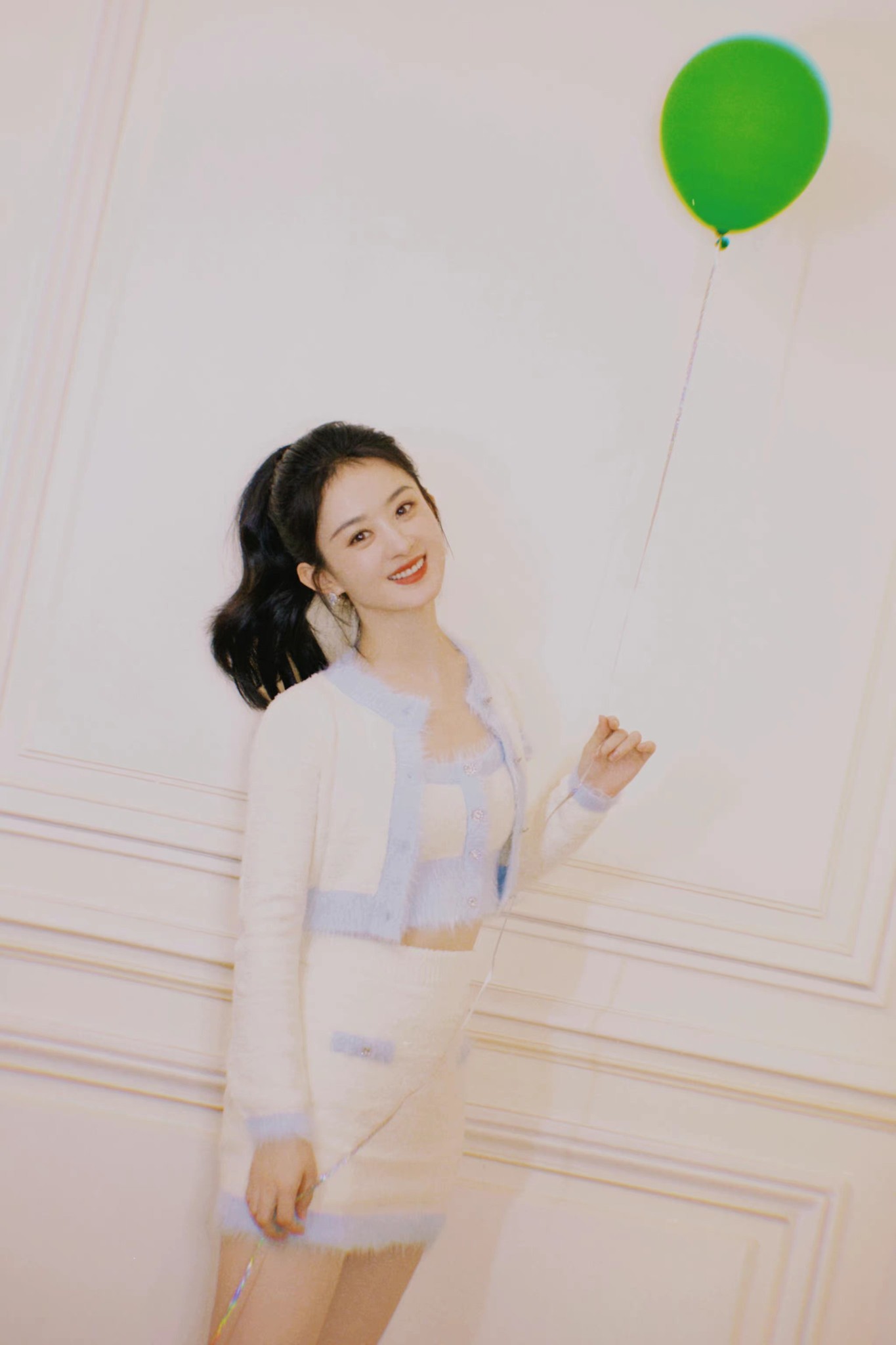 Phòng làm việc Triệu Lệ Dĩnh phát phúc lợi nhân ngày Lễ Tỏ Tình của Trung Quốc 520