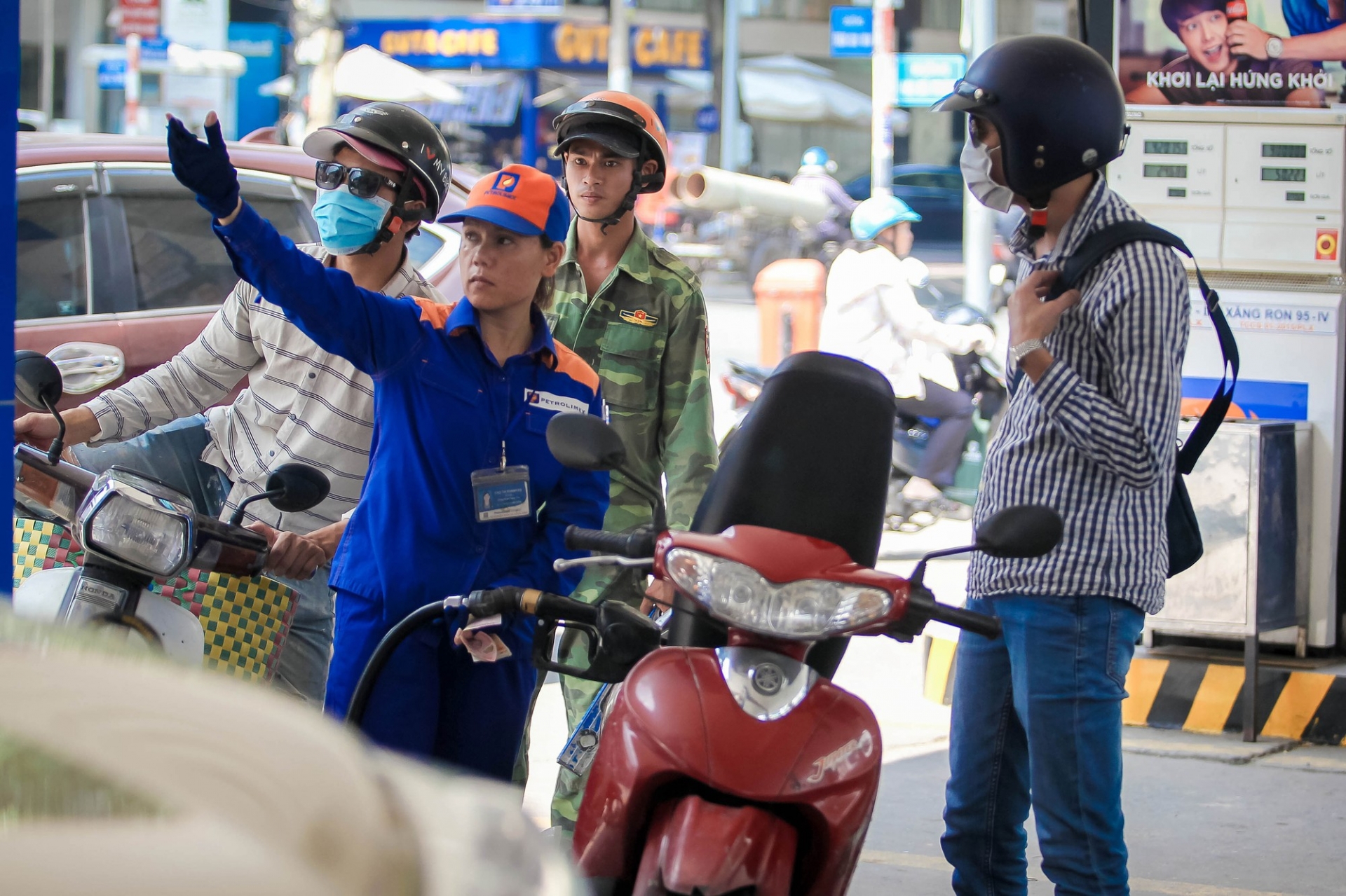 Giá xăng trong nước sẽ lập kỷ lục chưa từng có vào ngày mai?