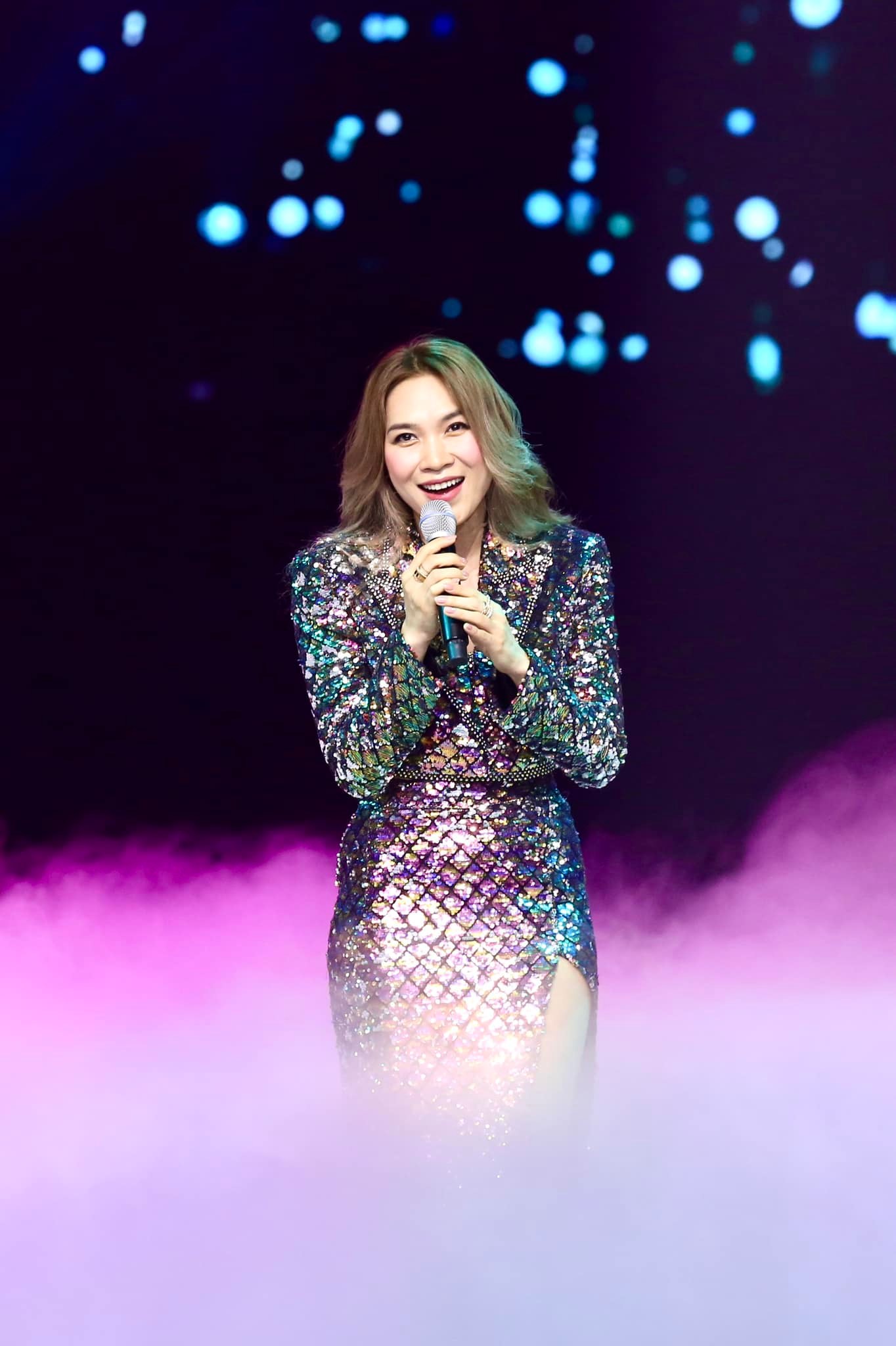 Sao Việt 22/5: Sao Việt đi 'bão' mừng chiến thắng U23 VN, Mỹ Tâm bị nói 'cắn nhầm đào tiên' - Ảnh 3 Sao Việt 22/5: Sao Việt đi 'bão' mừng chiến thắng U23 VN, Mỹ Tâm bị nói 'cắn nhầm đào tiên' - Ảnh 3