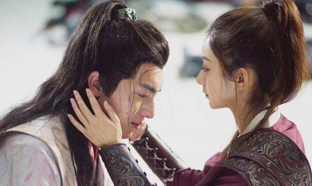 Một số tin đồn cho hay dự án Dữ Phượng Hành sẽ do Triệu Lệ Dĩnh, Lâm Canh Tân đóng chính. 12h ngày mai công bố chính thức