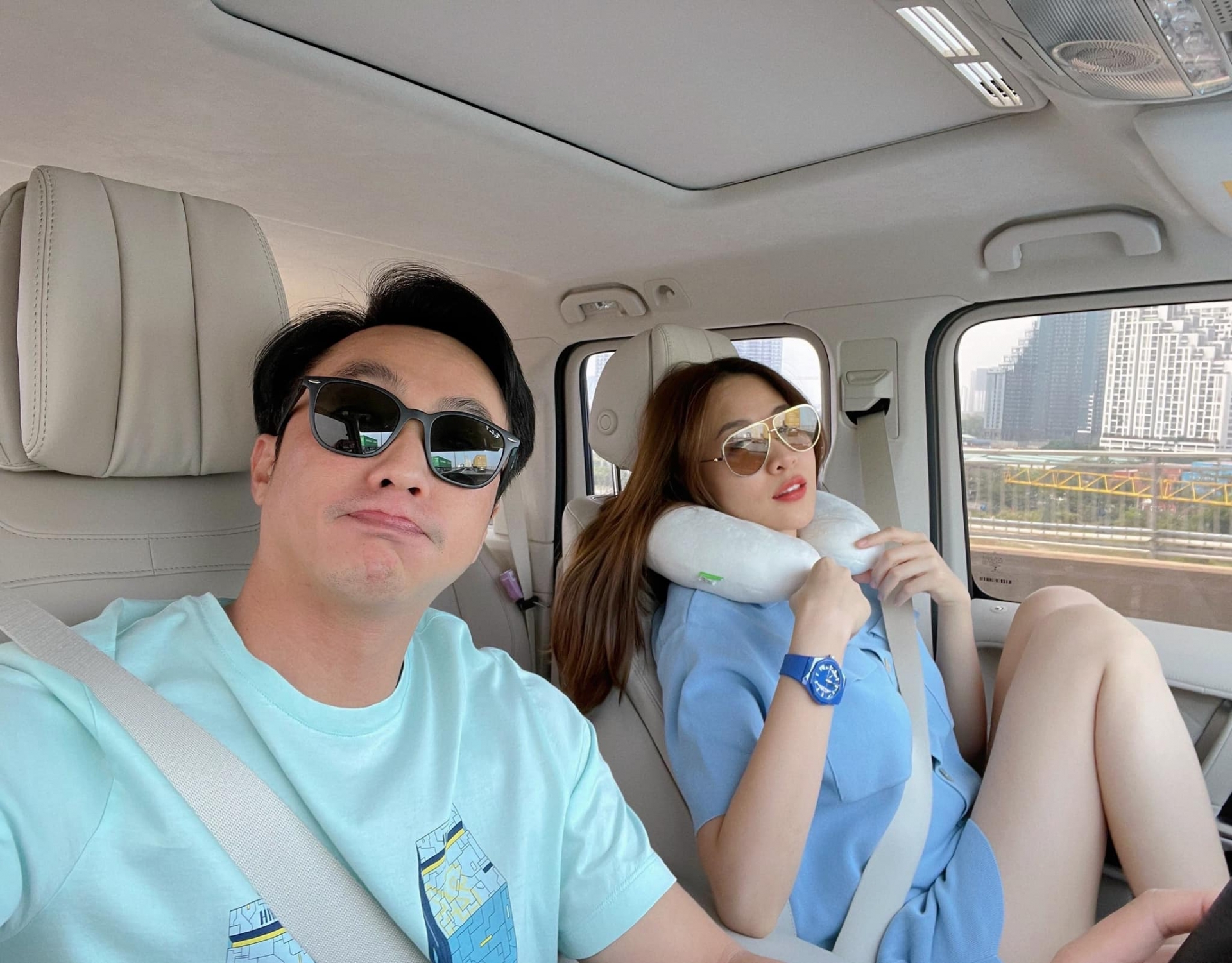 Không còn tham gia các hoạt động của showbiz, thế nhưng độ hot của vợ chồng Cường Đô La không hề có dấu hiệu hạ nhiệt