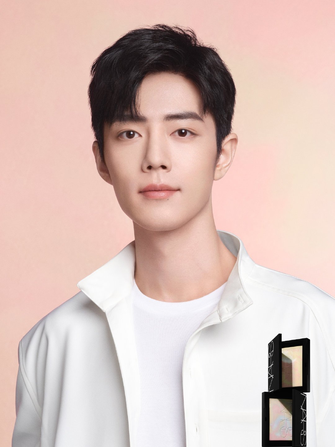 NARS cập nhật ảnh mới của người đại diện Tiêu Chiến