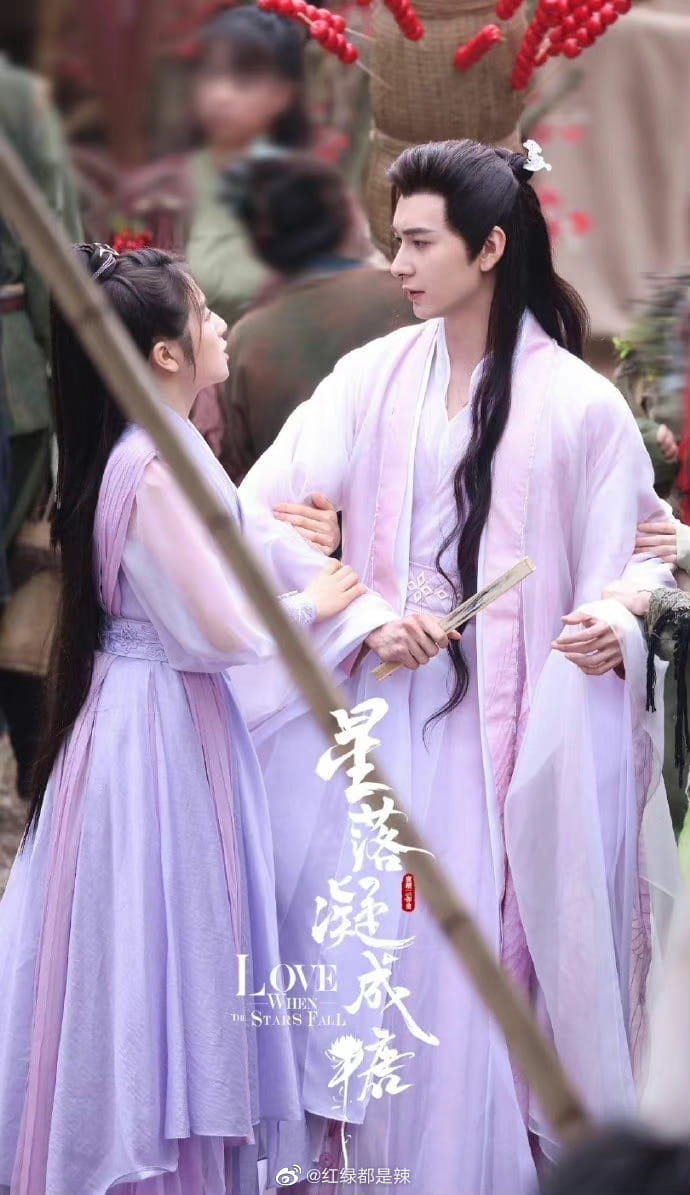 Hình ảnh hậu trường bộ phim 'Tinh Lạc Ngưng Thành Đường' của Lý Lan Địch và Trần Tinh Húc 