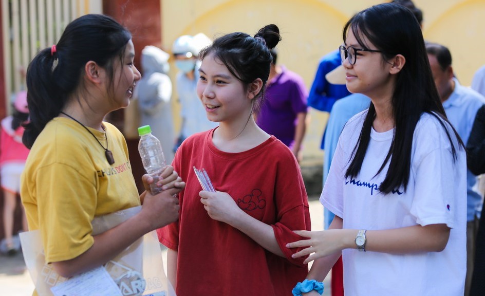 Lượng thí sinh năm nay nhiều nhất trong 10 năm trở lại đây với tỷ lệ trúng tuyển chỉ đạt từ 75 - 80%