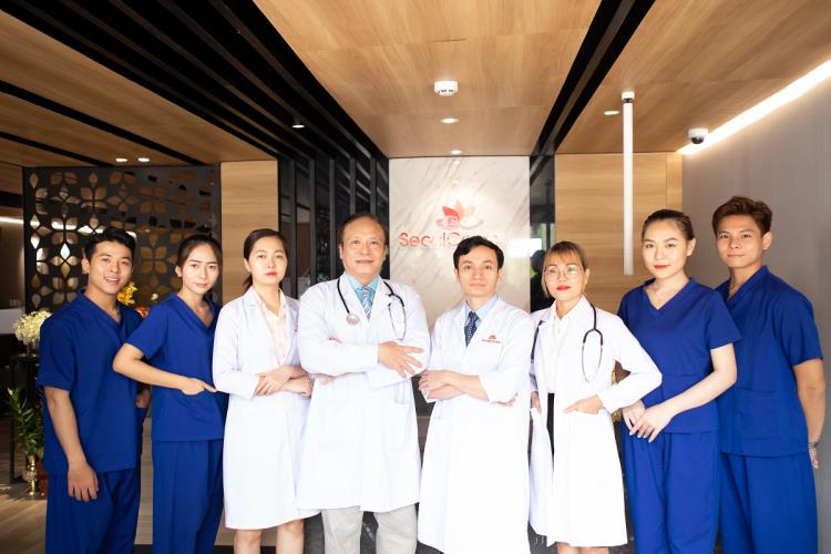 Đội ngũ bác sĩ dày dặn kinh nghiệm tại Seoul Center