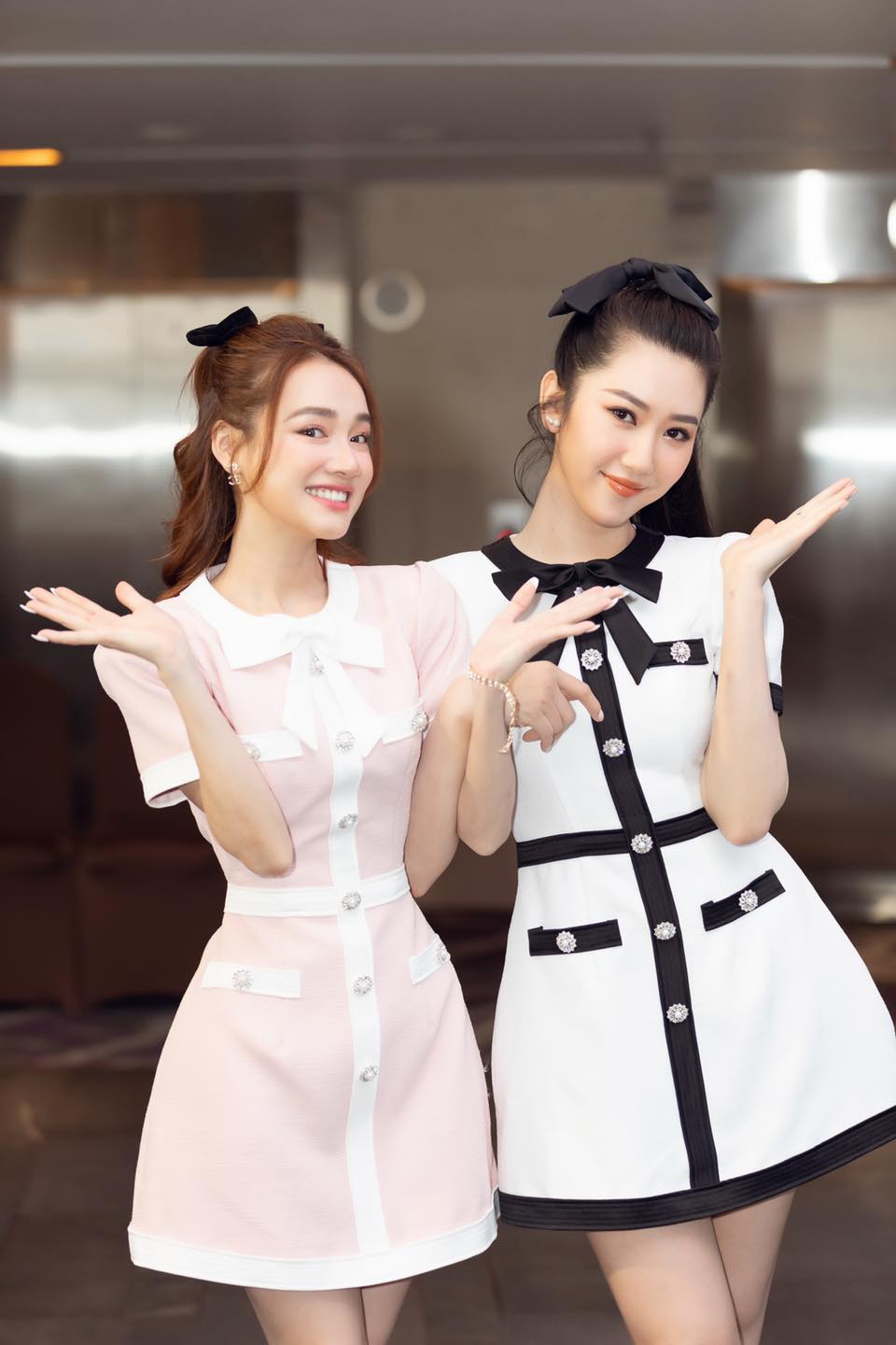Sau thời gian sinh con Nhã Phương đã trở về với vòng eo con kiến Sau thời gian sinh con Nhã Phương đã trở về với vòng eo con kiến