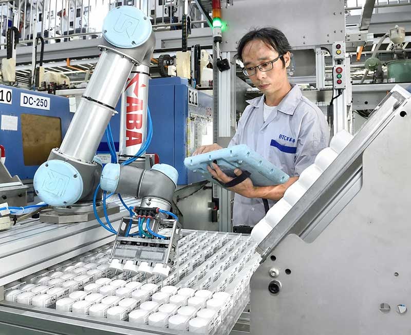 Cánh tay robot UR đã giúp ích gì cho các doanh nghiệp SME tại Việt Nam? - Ảnh 2 Cánh tay robot UR đã giúp ích gì cho các doanh nghiệp SME tại Việt Nam? - Ảnh 2