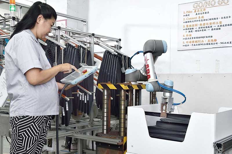 Cánh tay robot UR đã giúp ích gì cho các doanh nghiệp SME tại Việt Nam? - Ảnh 3 Cánh tay robot UR đã giúp ích gì cho các doanh nghiệp SME tại Việt Nam? - Ảnh 3