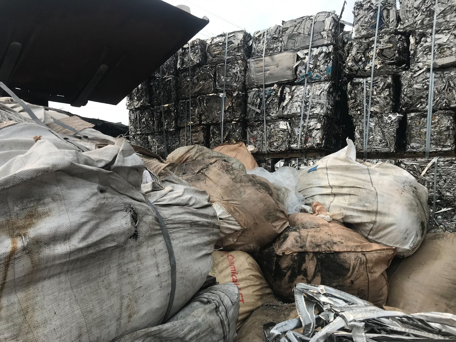 Phế liệu Quang Tuấn - Địa chỉ công ty thu mua phế liệu giá cao uy tín 1 Phế liệu Quang Tuấn - Địa chỉ công ty thu mua phế liệu giá cao uy tín 1