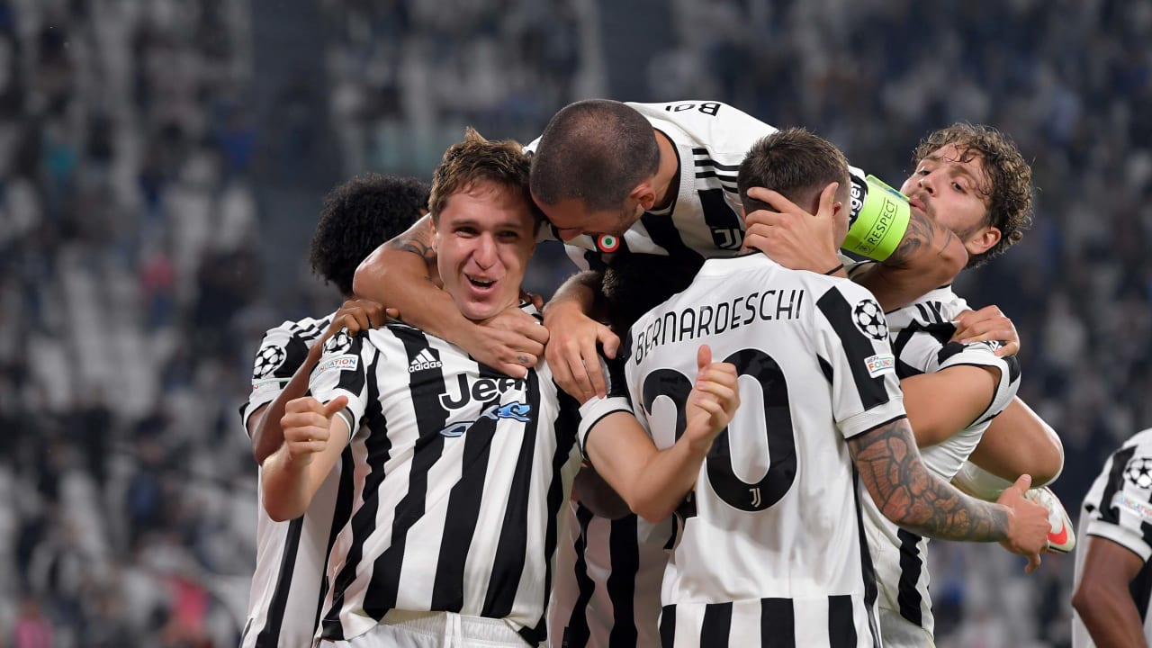 Juventus tiếp tục tập luyện trước trận tứ kết Coppa Italia