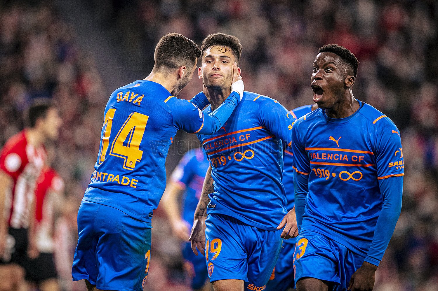 Nhận định Alaves vs Valencia (20h 13/02/2022) vòng 24 La Liga